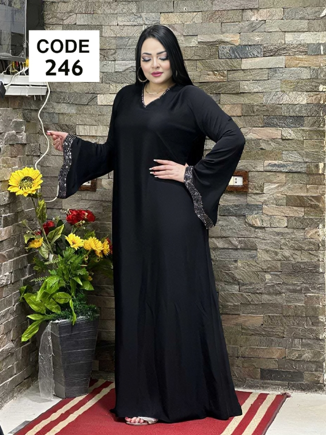 عباية خليجي سوداء  حرير خروج حريمى كود 246